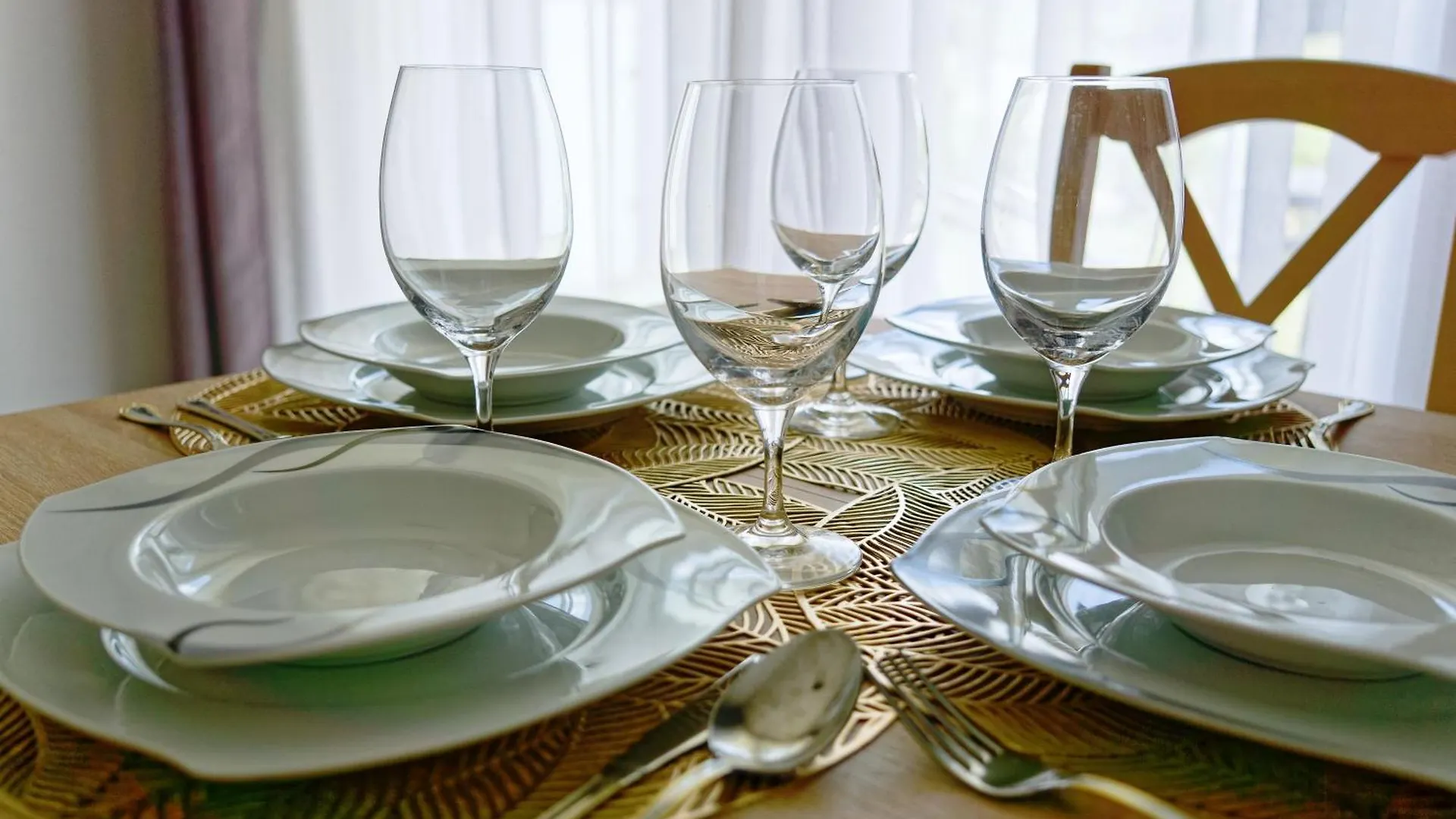 Apartment Przytulny Apartament Z Ogrodkiem W Doskonalej Lokalizacji Fair Rentals Wroclaw
